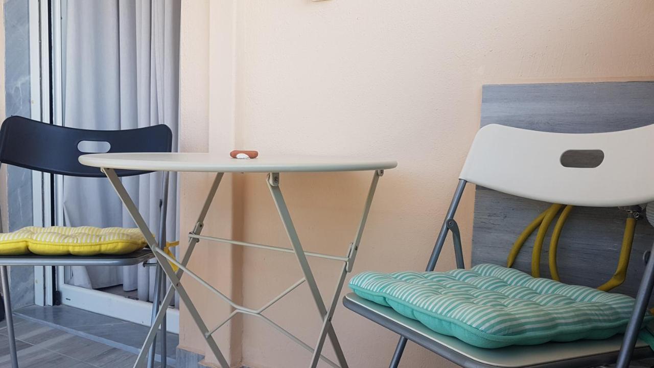 Eva Beach Studio Néa Péramos Exteriör bild